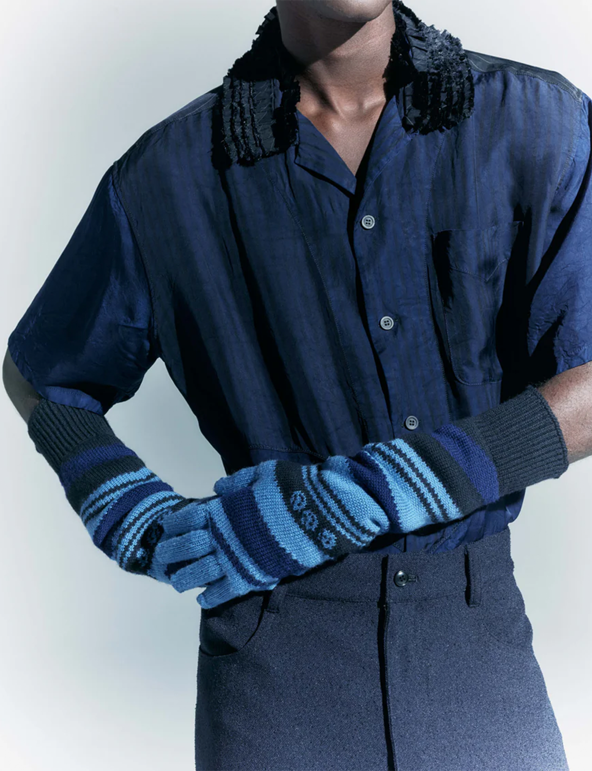 REGIMENTAL KNIT GLOVES