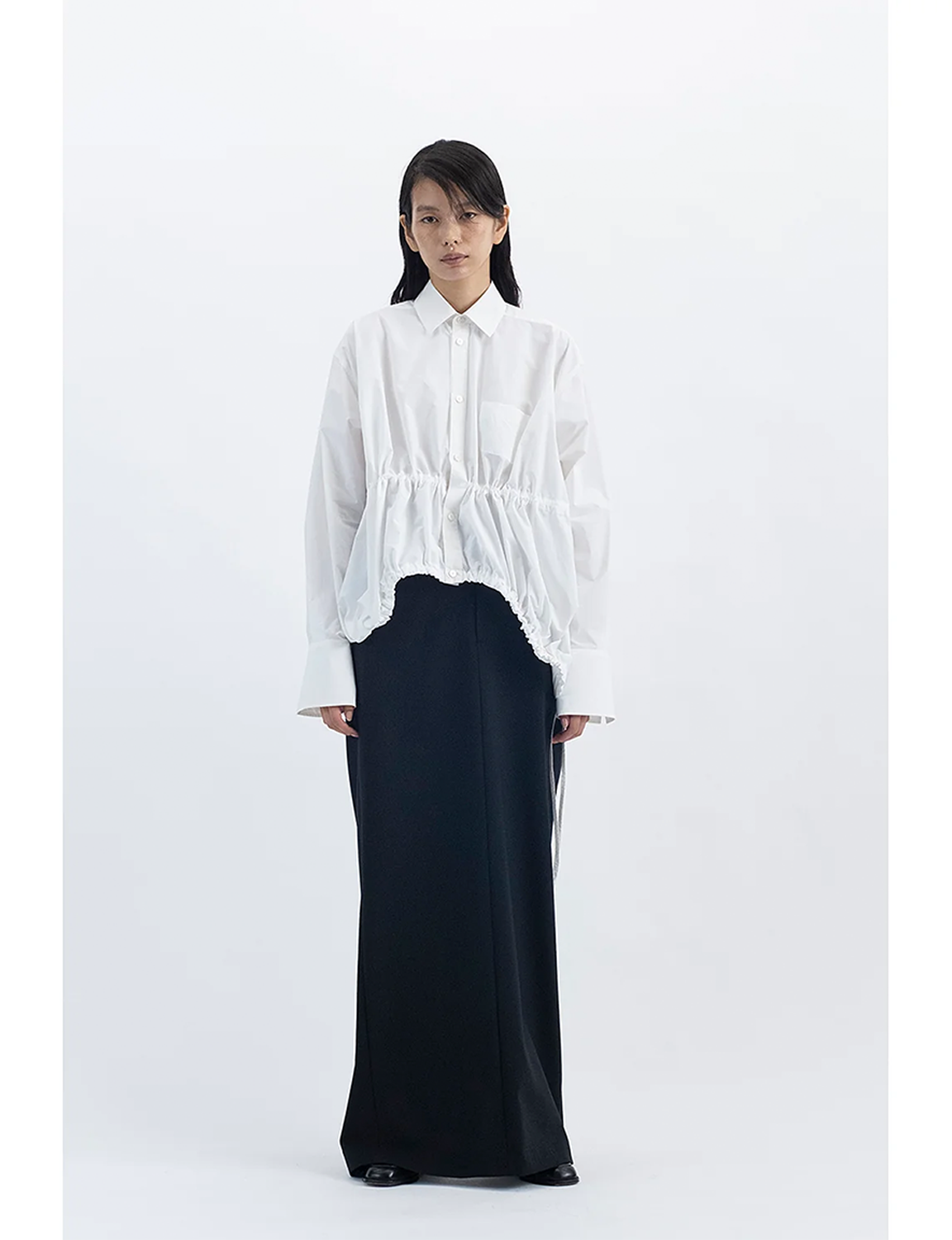 Back Open Skirt / black