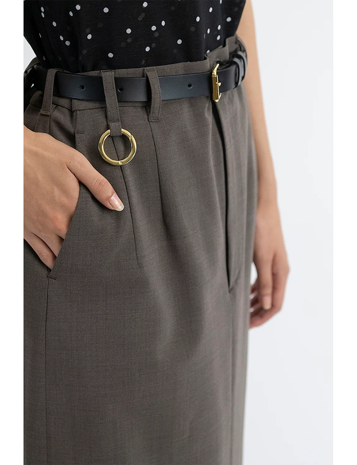 Back Open Skirt / brown
