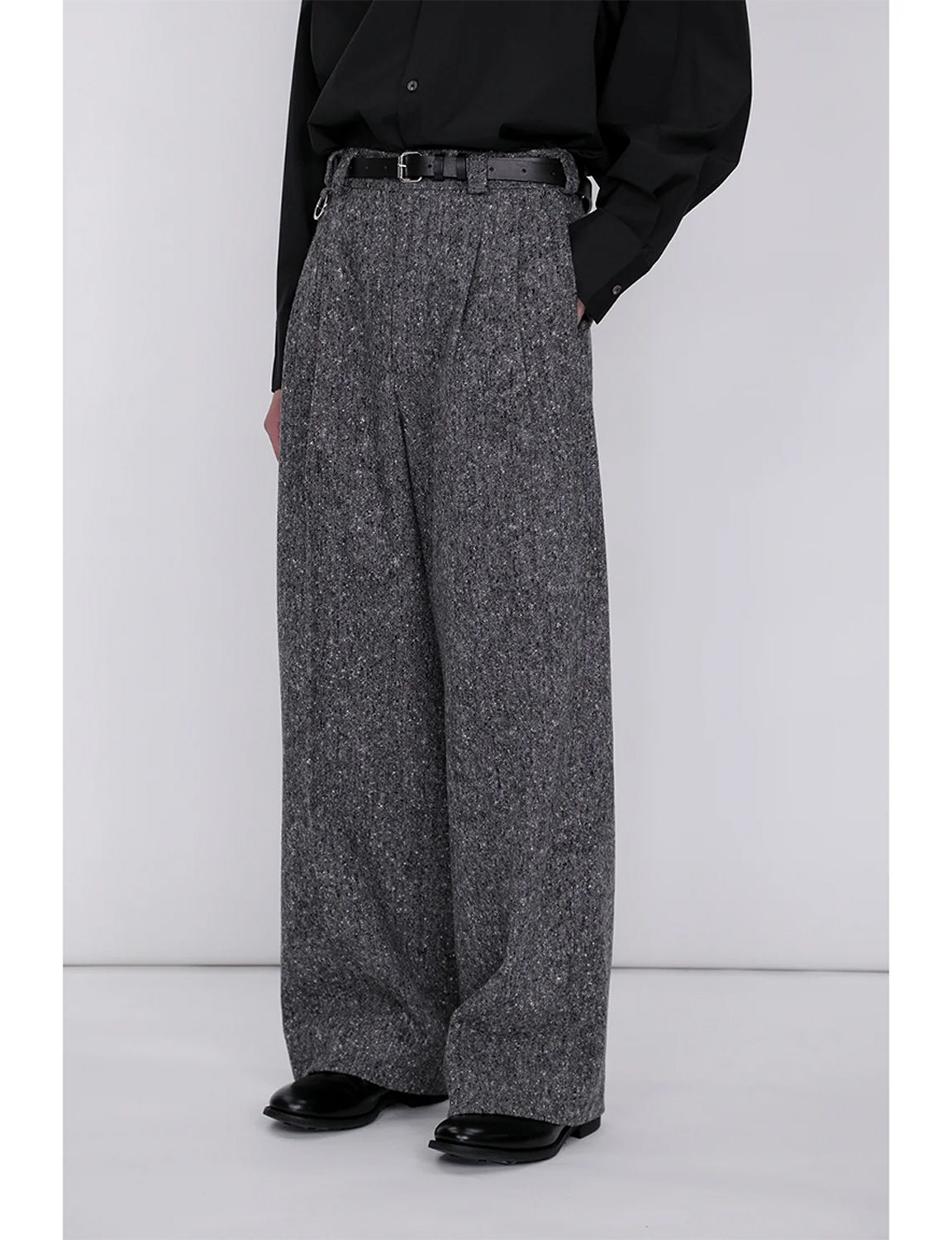 Extra Volumed Tapered Pants / tweed