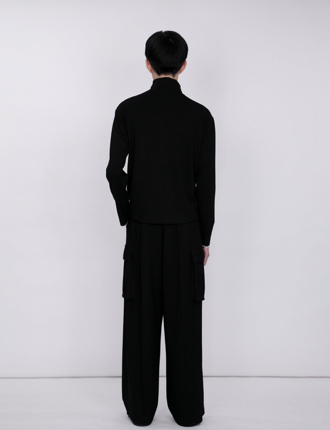 Stand Collar Turtleneck Top / black