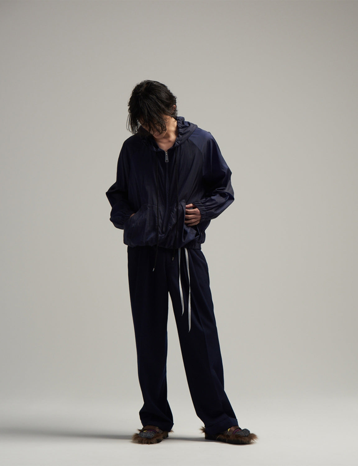 No specs – Navy