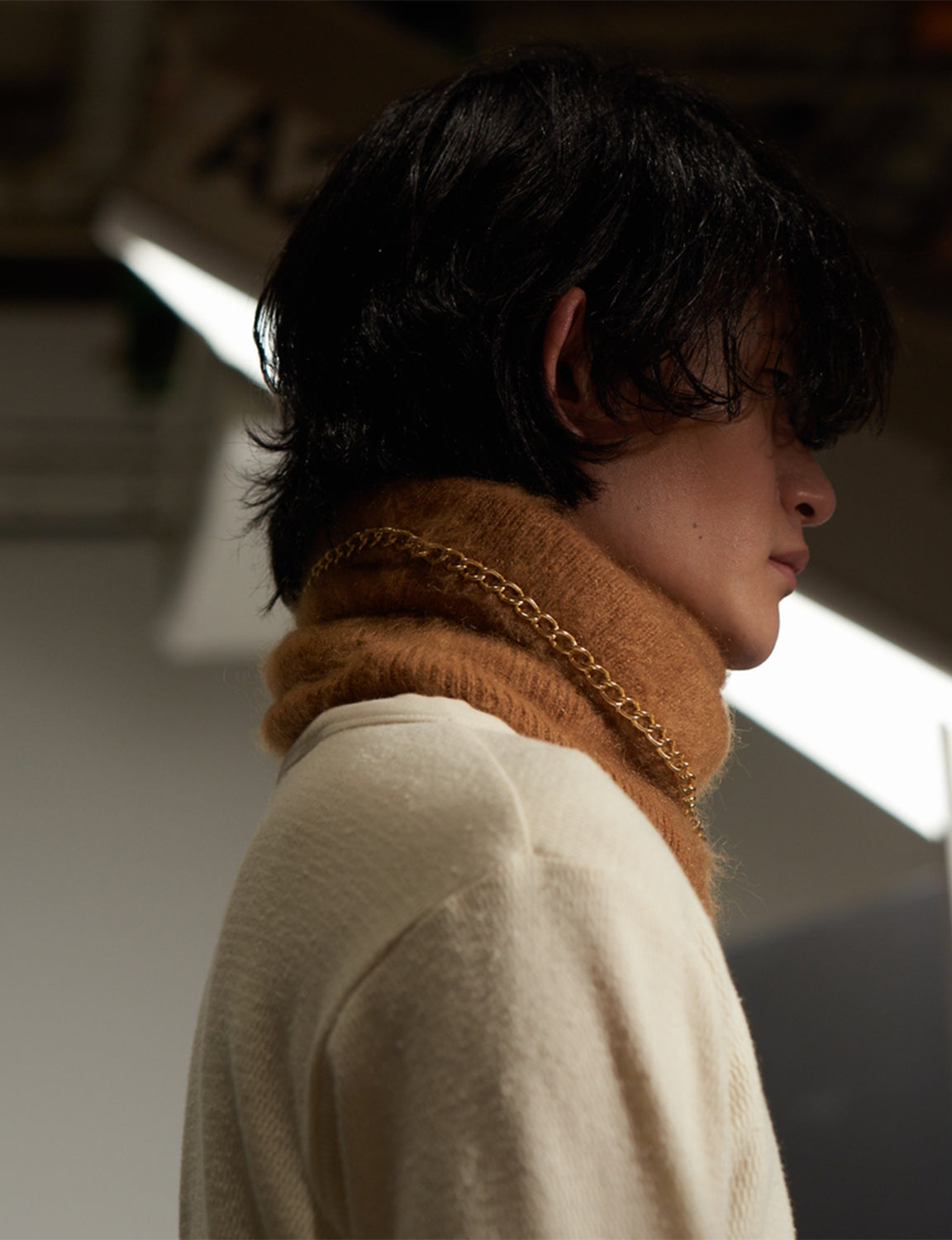 C-neck – Brown