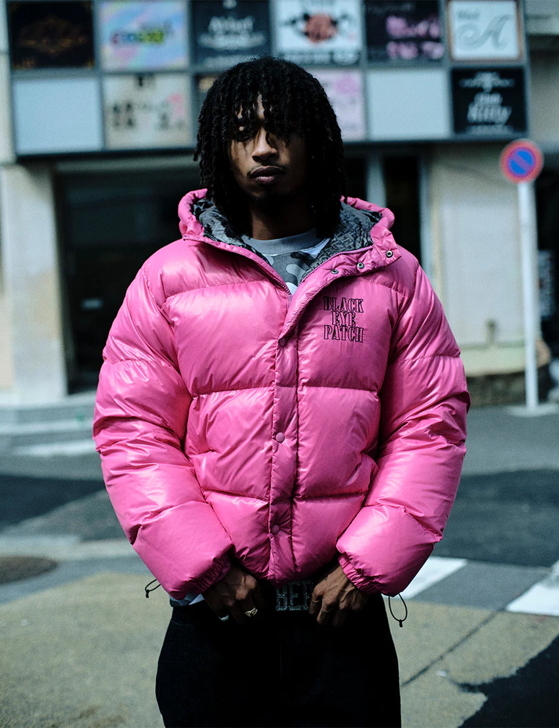 STENCIL LOGO HOODED DOWN JACKET