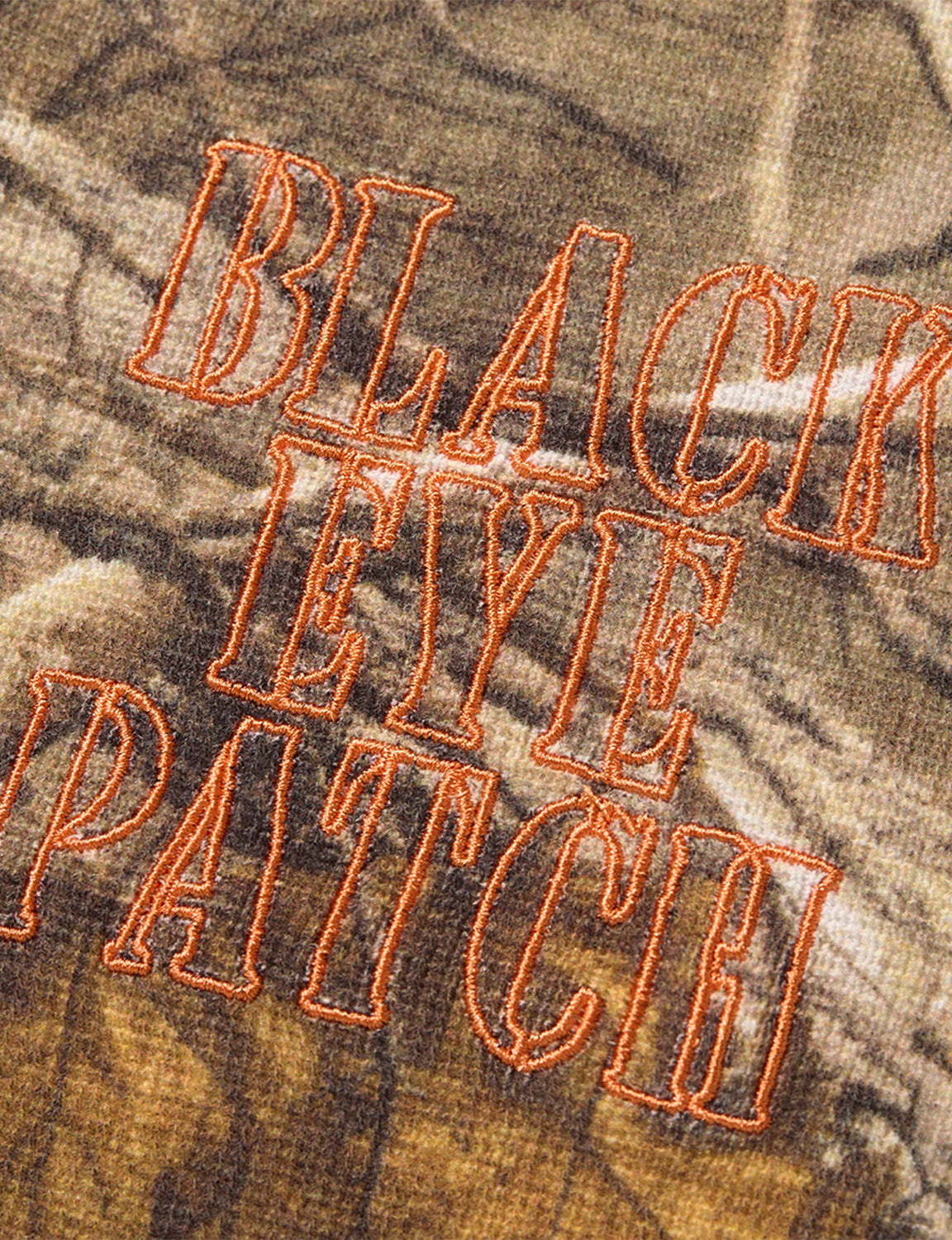 STENCIL LOGO HENLEY NECK L/S TEE