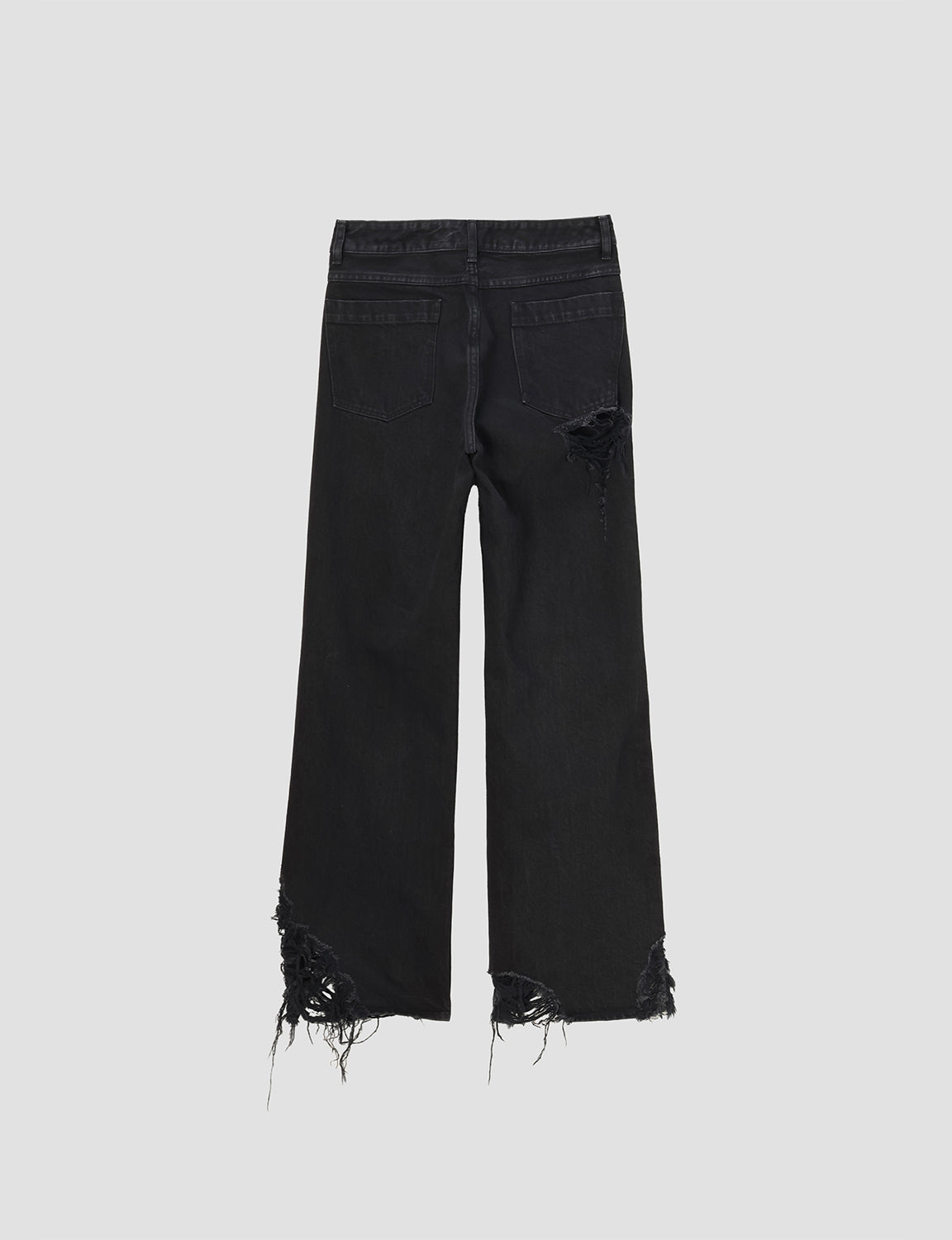 DISTRESSED JEANS