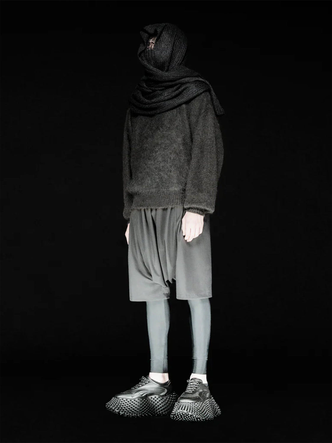 Deformed mohair knit - Black