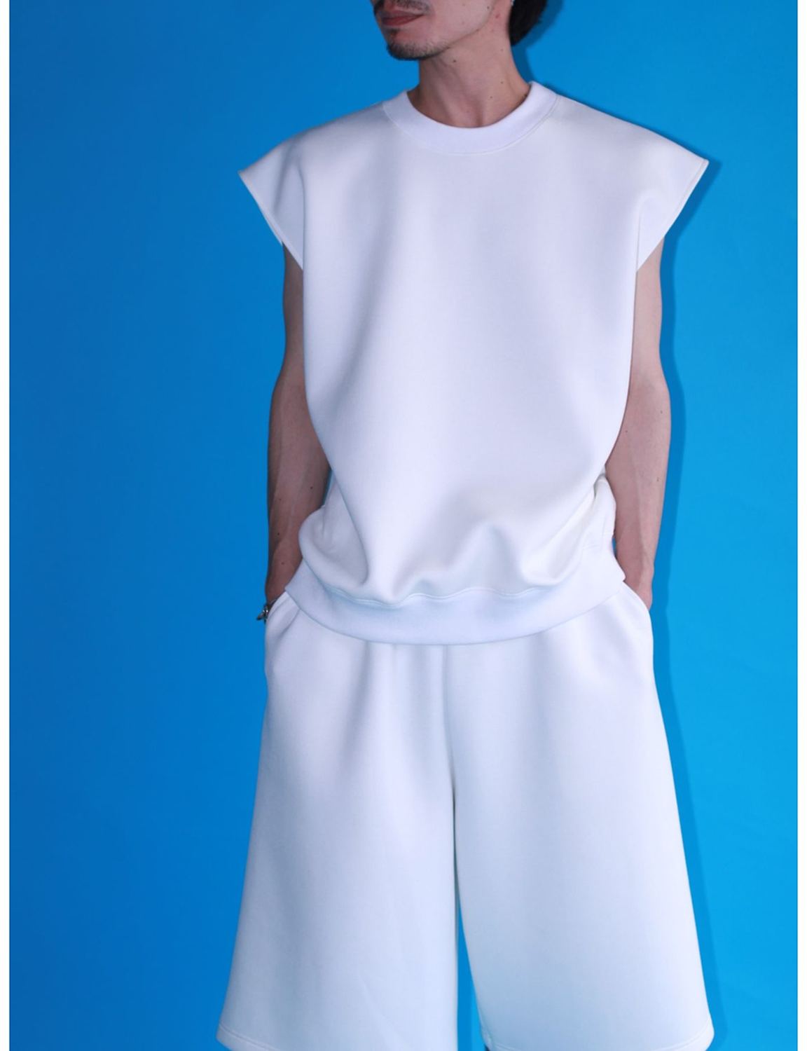 SWAET SLEEVELESS TOP