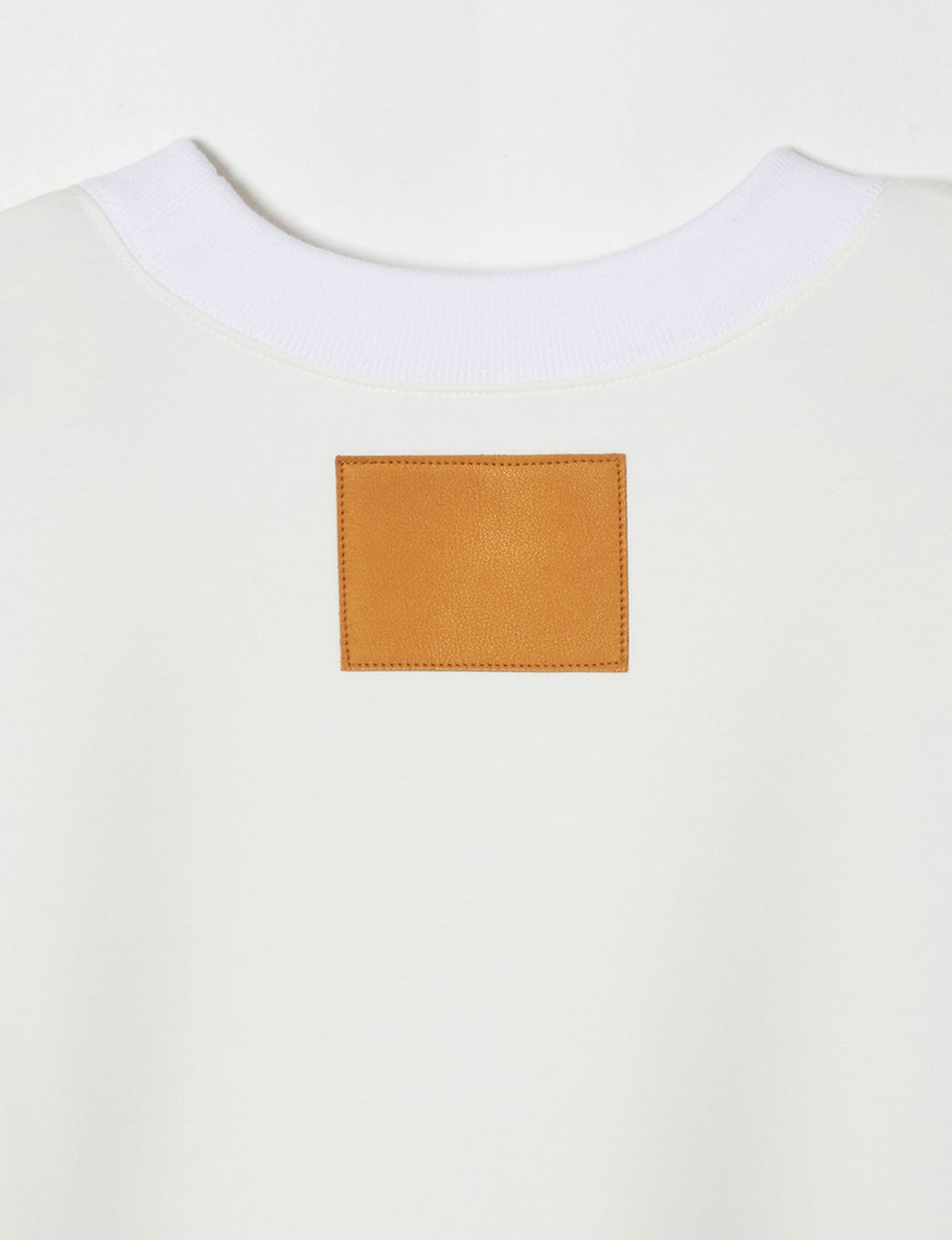 SWAET SLEEVELESS TOP