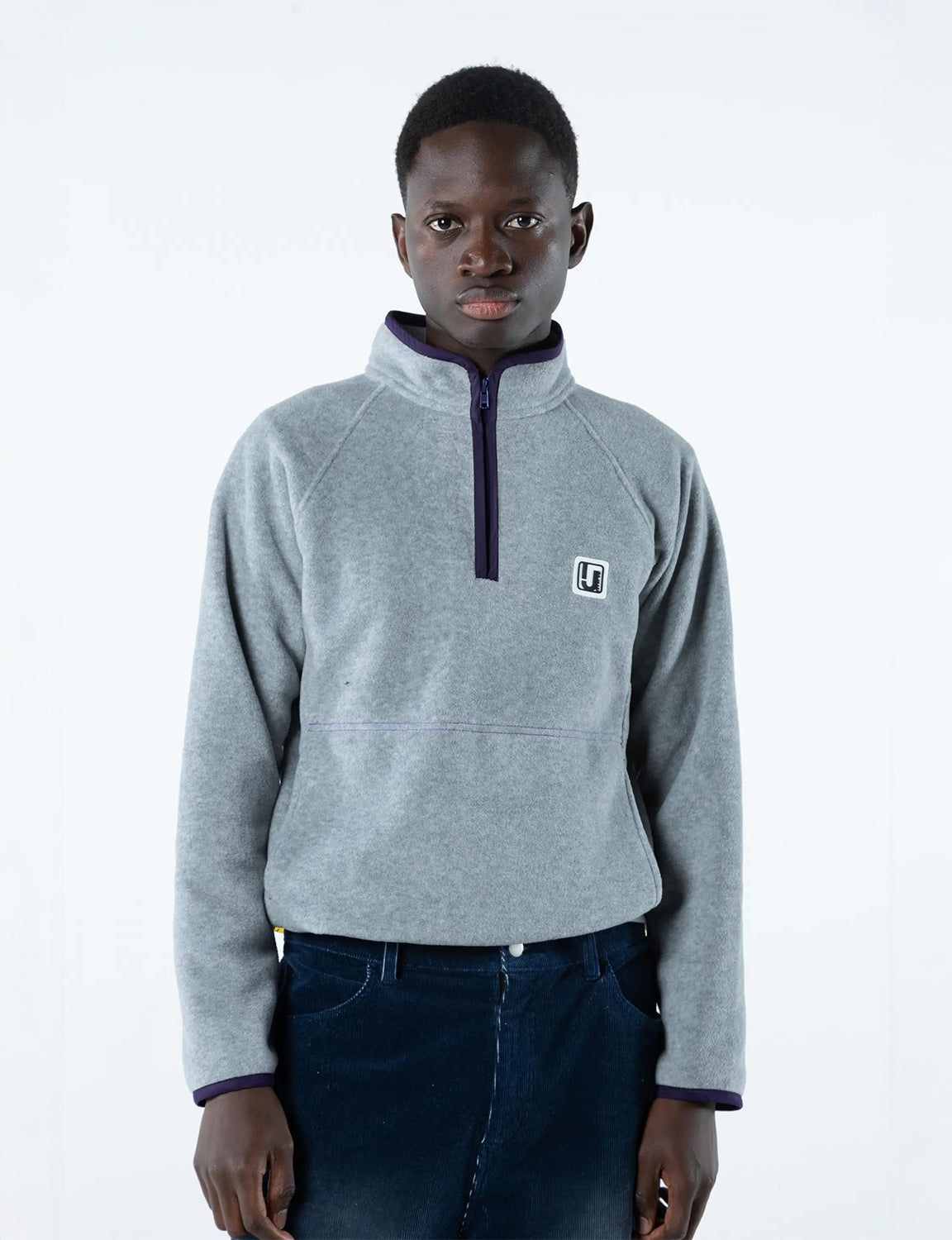 LOVE THE EARTH FREECE♲ (GRAY)