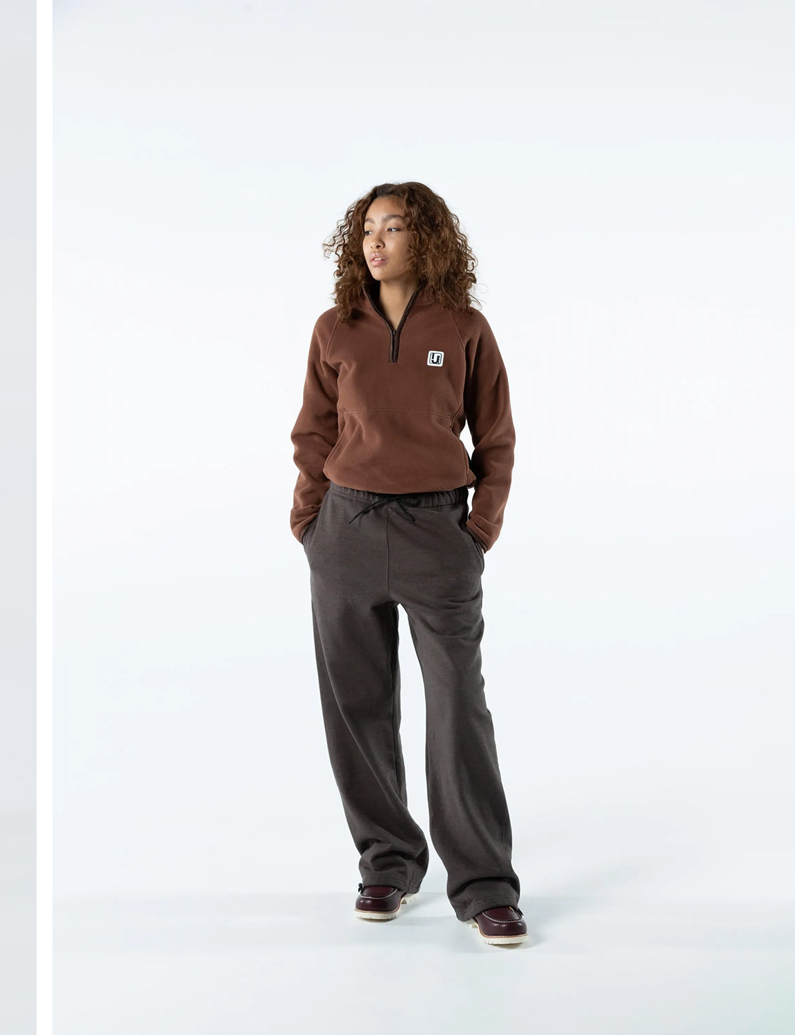 LOVE THE EARTH FREECE♲ (BROWN)