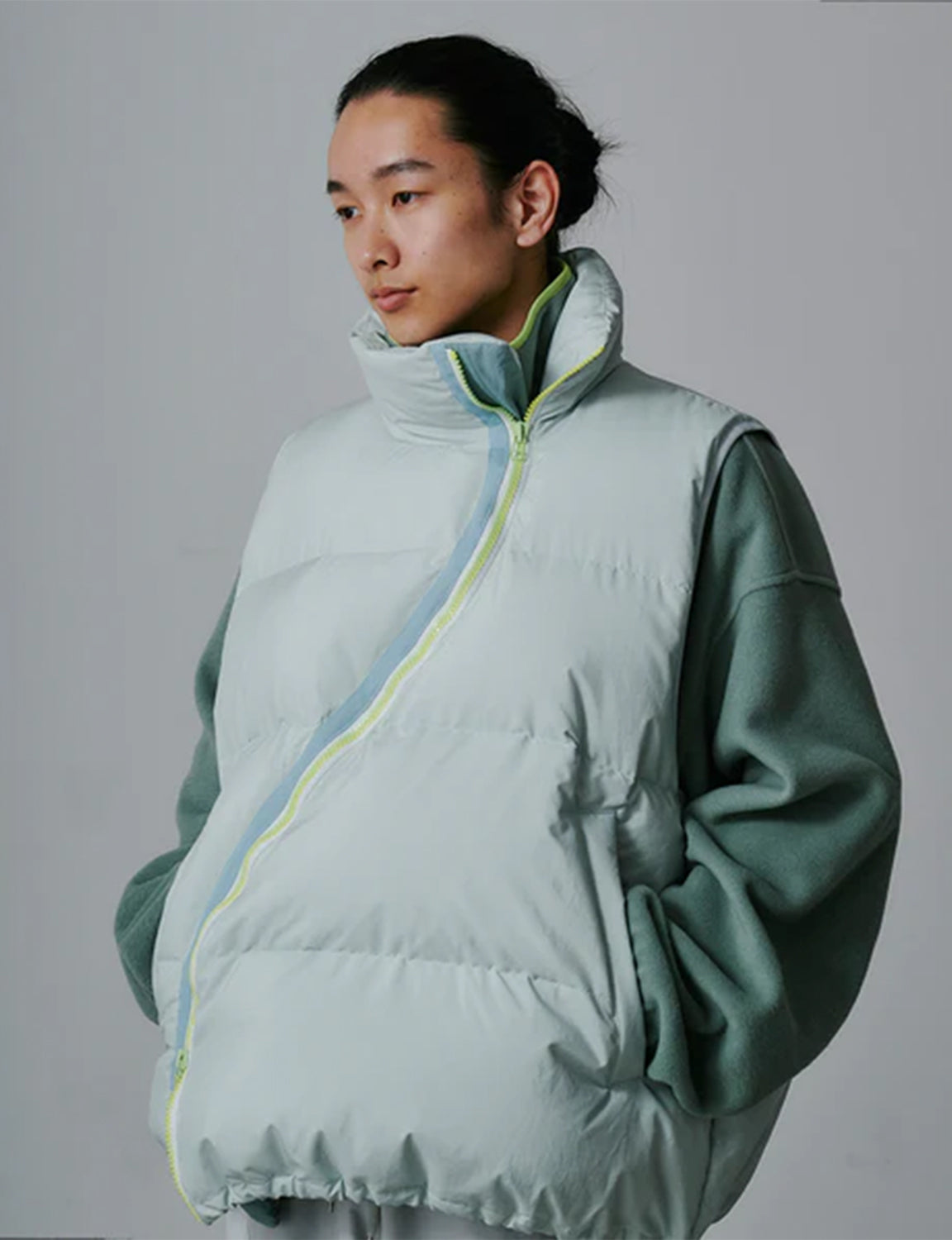 FLOWING DOWN VEST