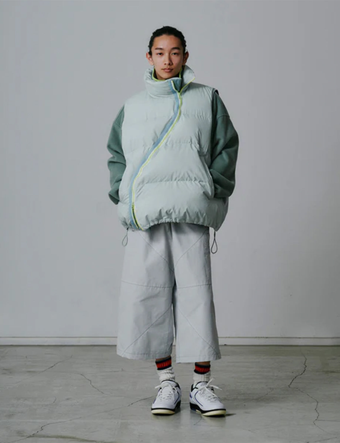 FLOWING DOWN VEST