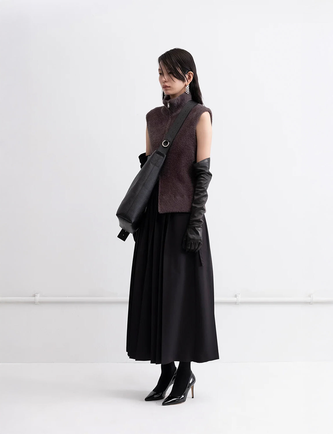 Belt Tote / black × silver