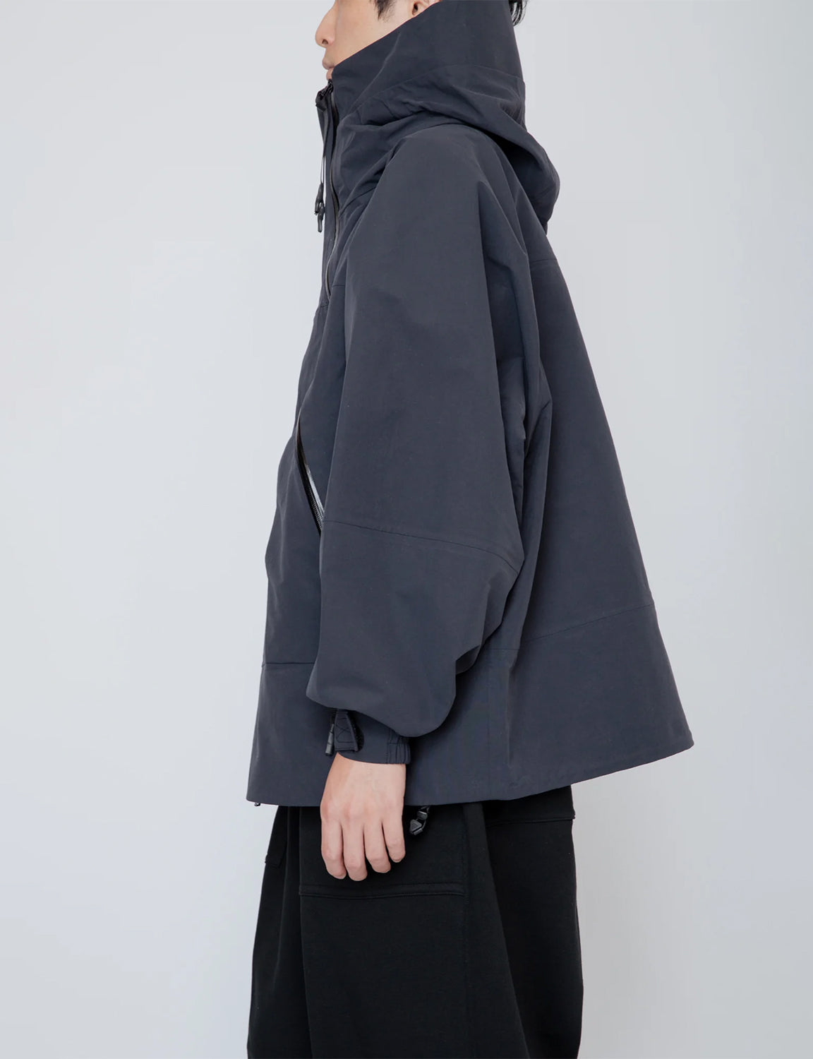 BREATHABLE WATERPROOF MOUNTAIN PARKA / BLACK
