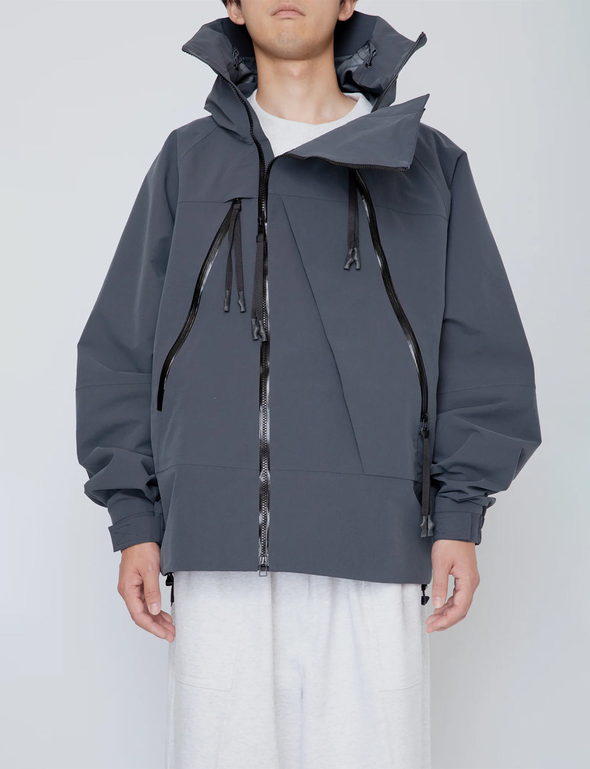 BREATHABLE WATERPROOF MOUNTAIN PARKA / CHARCOAL