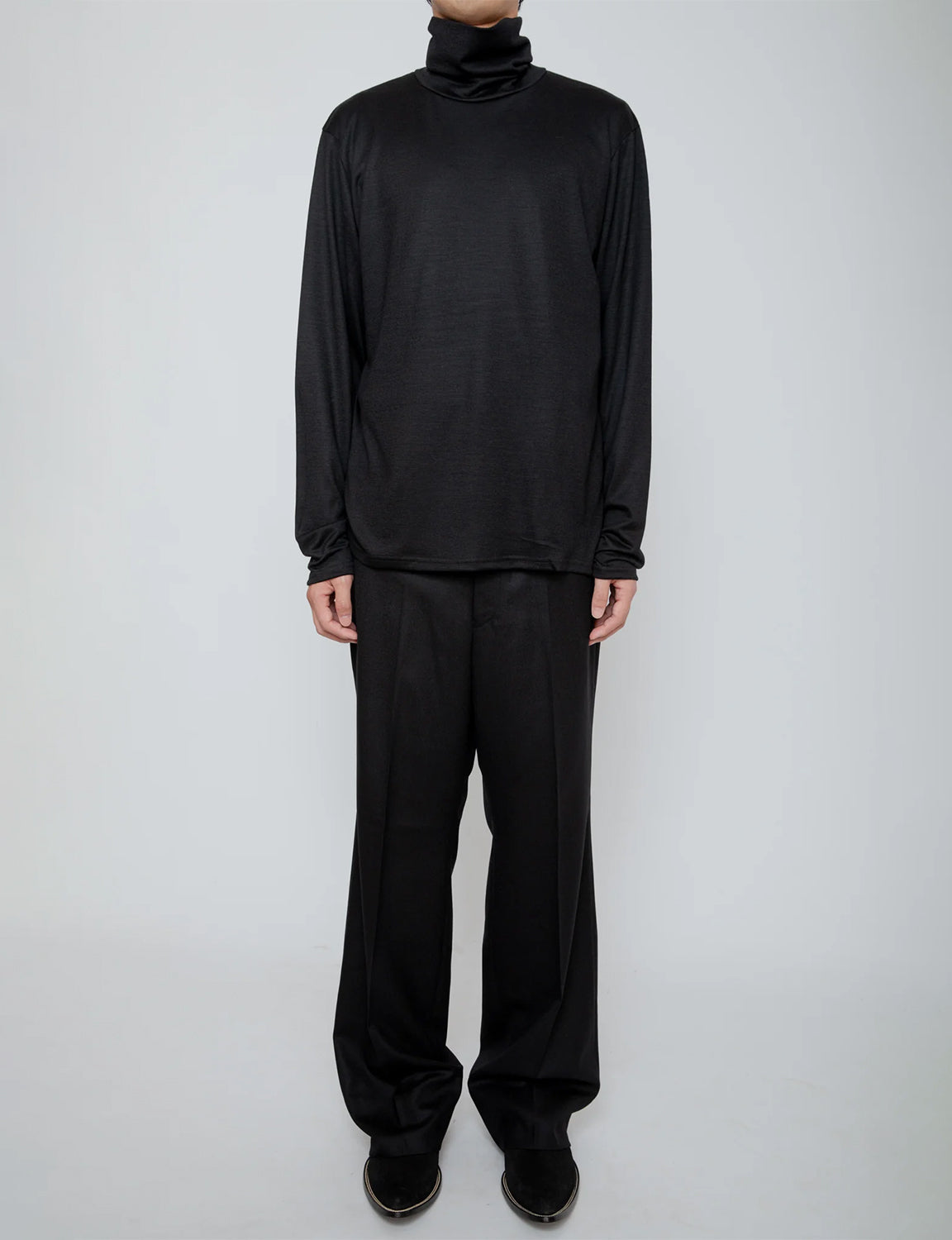 WASHABLE-WOOL HIGH NECK SHIRT / BLACK