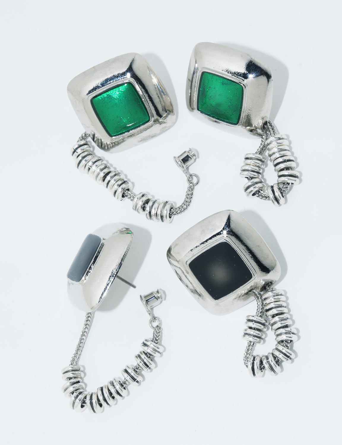 STONE BEADS PIERCED EARRINGS