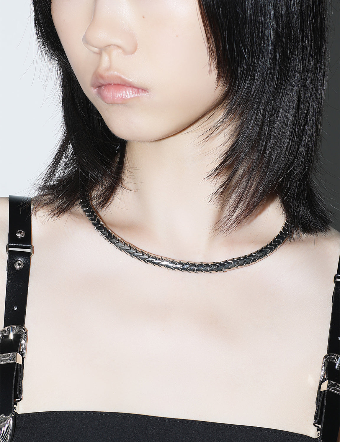 TOGA TOO - METAL CHOCKER – The Contemporary Fix Kyoto