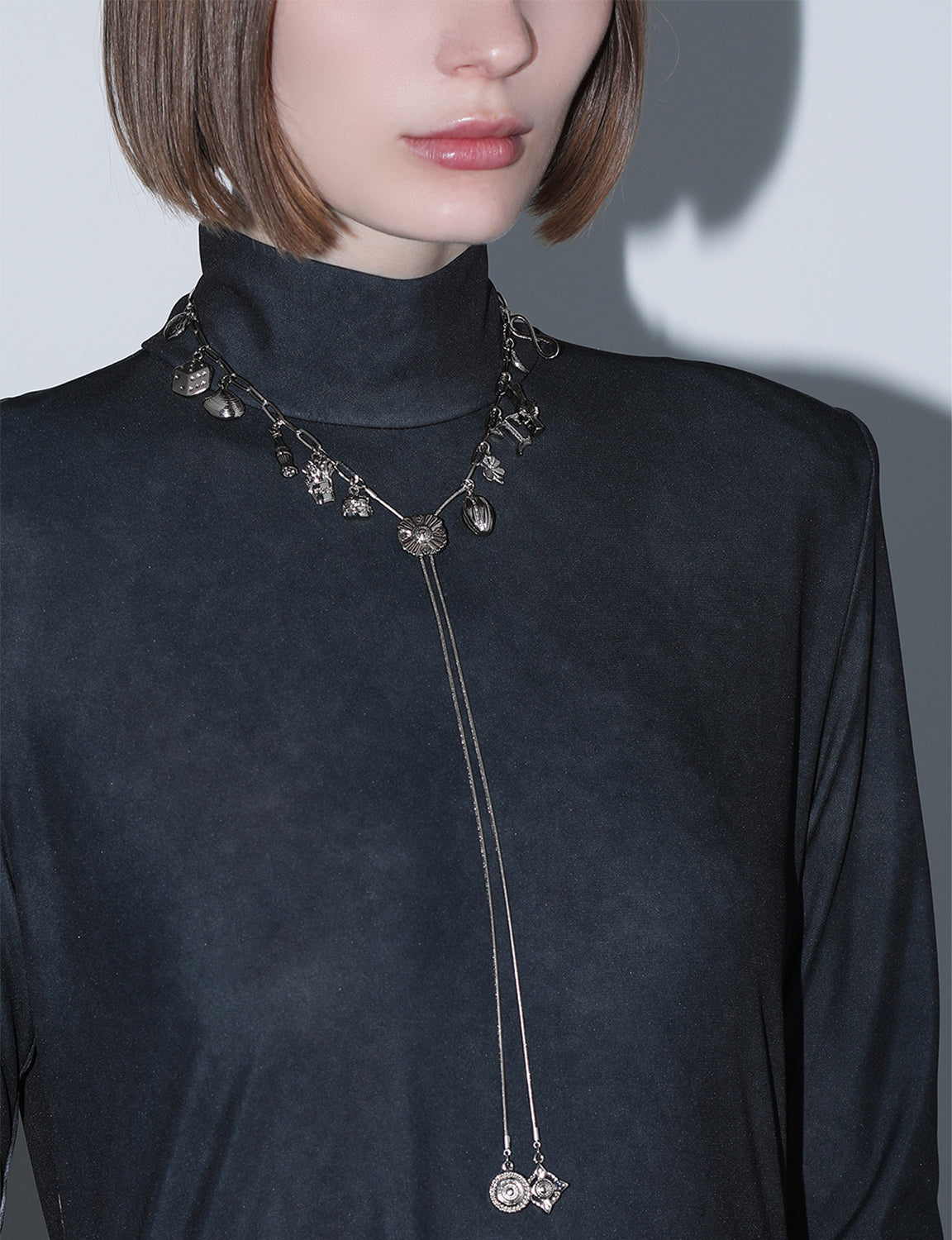 TOGA TOO - METAL MOTIF LOOP TIE – The Contemporary Fix Kyoto