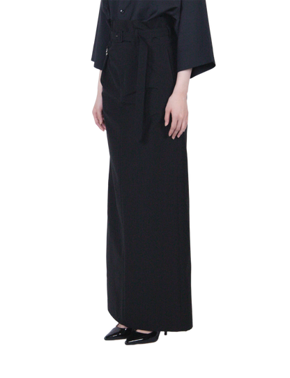 High Waist Belted Skirt / black