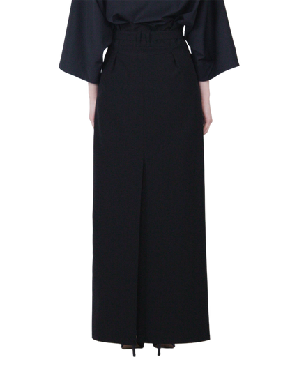 High Waist Belted Skirt / black