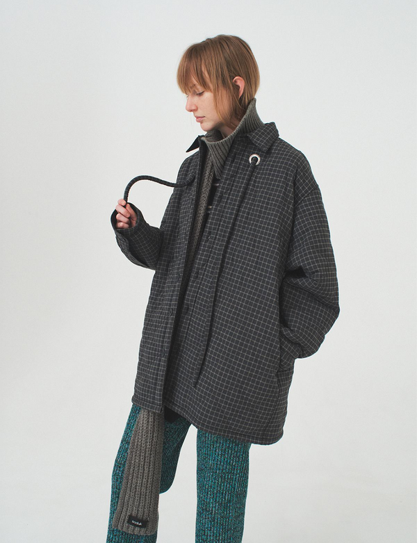 padded jacket / gray
