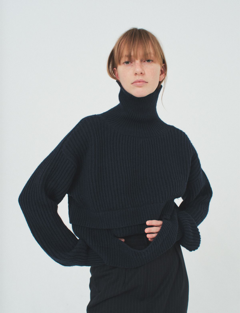 hole knit / navy