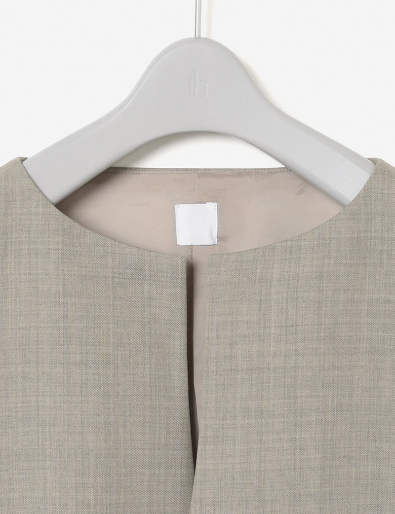 Collar Less Vest / beige