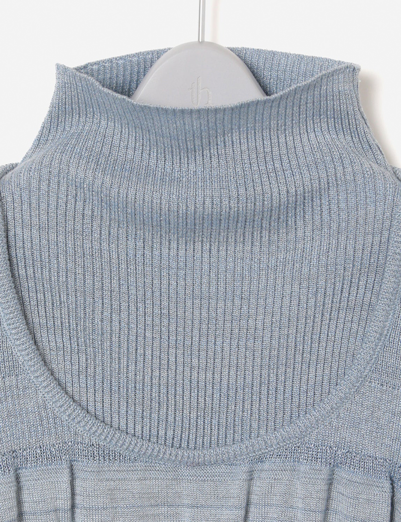 Layered Neck Top / blue