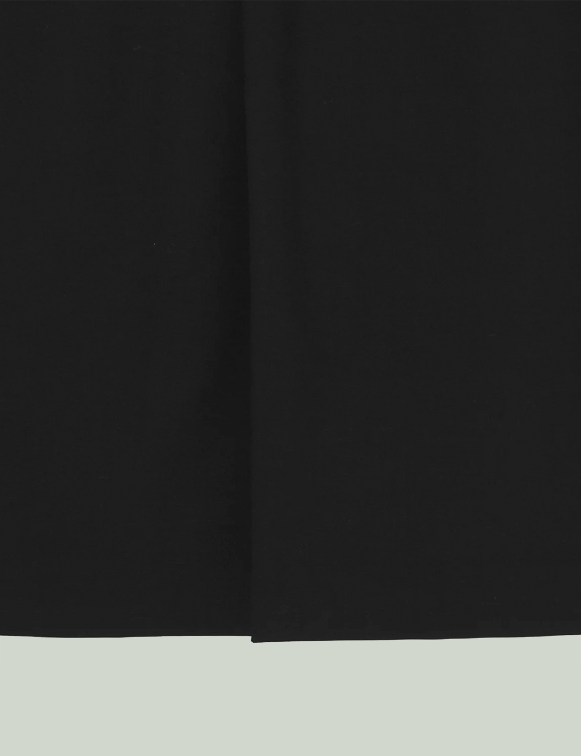 Back Open Skirt / black