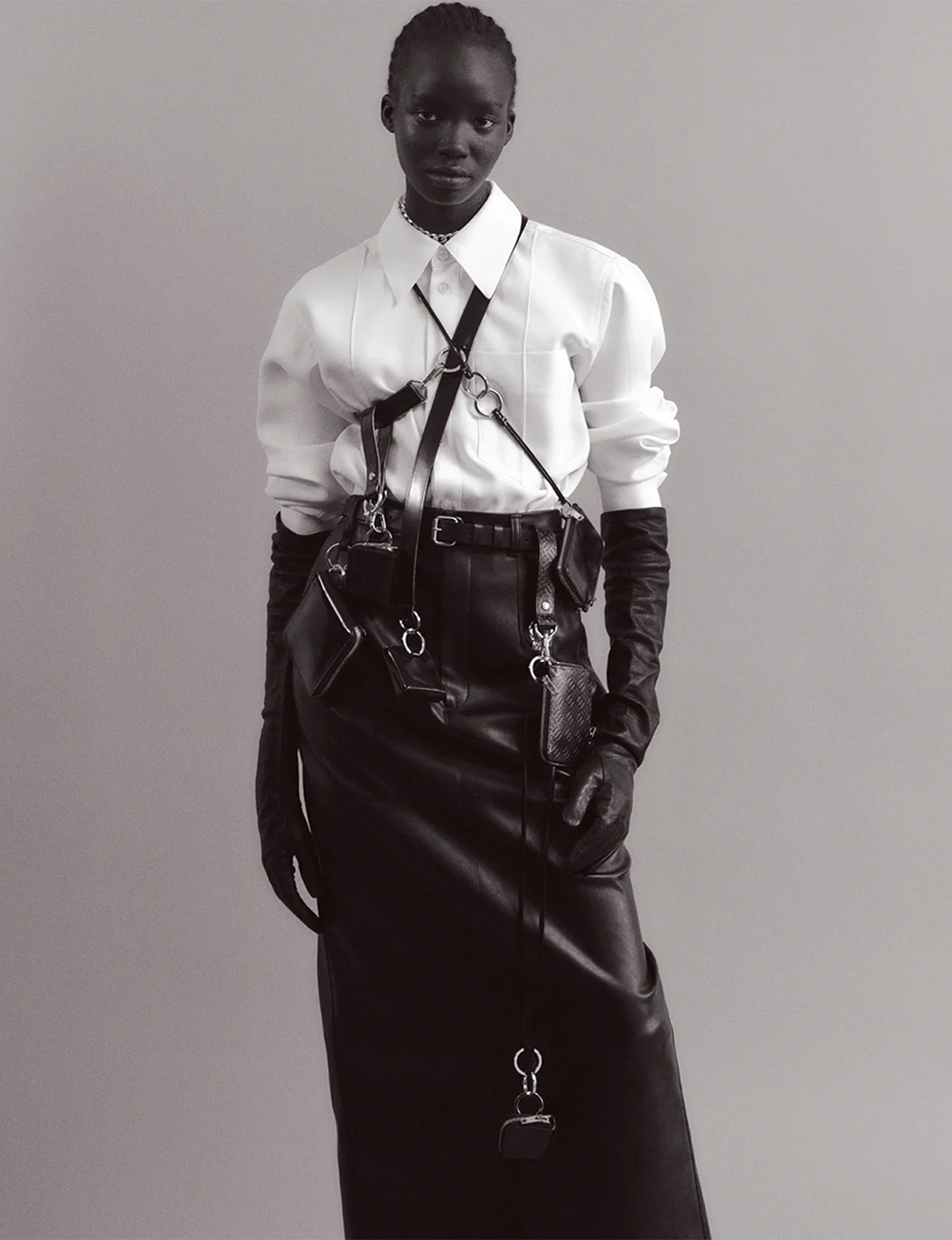 Back Open Skirt / black