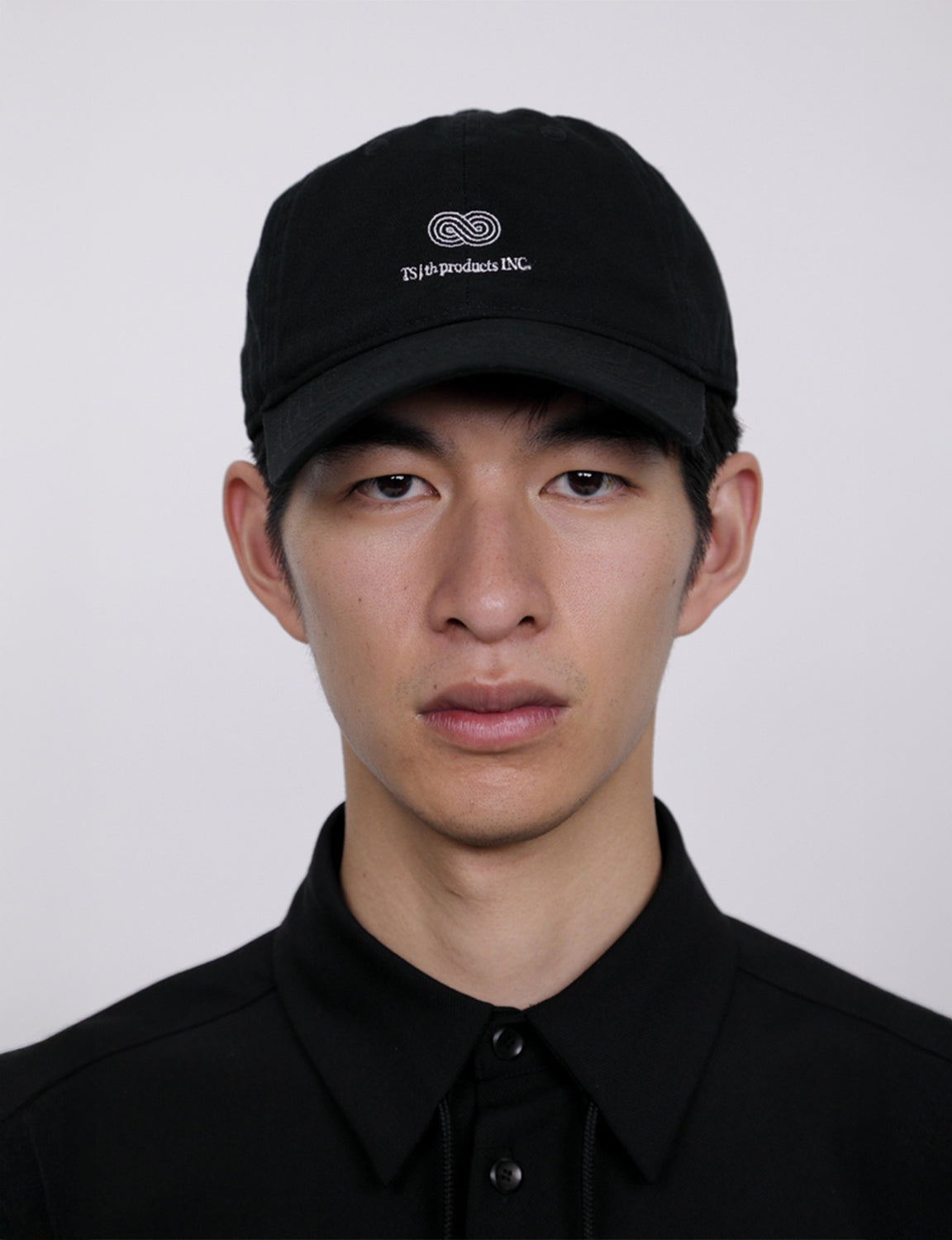 Embroidery Cap / black × white