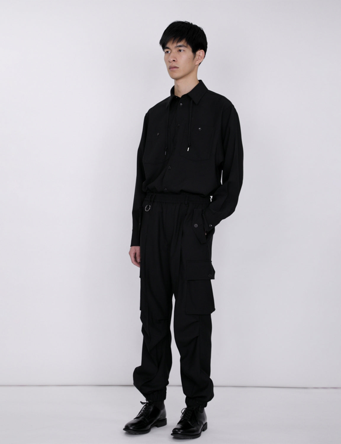 Cargo Pants ARTIST WARDROBE / MIYU HOSOI / black