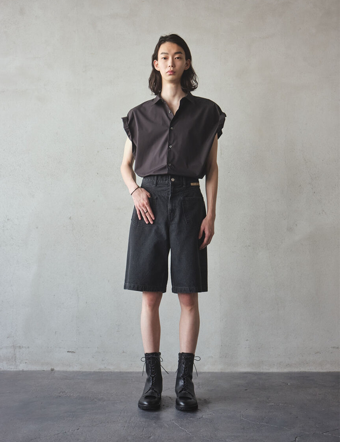 ROLLED SLEEVE SHIRT
