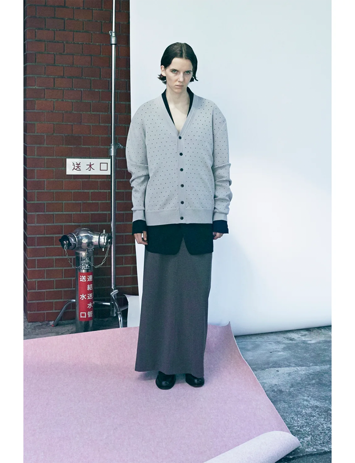 Back Open Skirt / brown