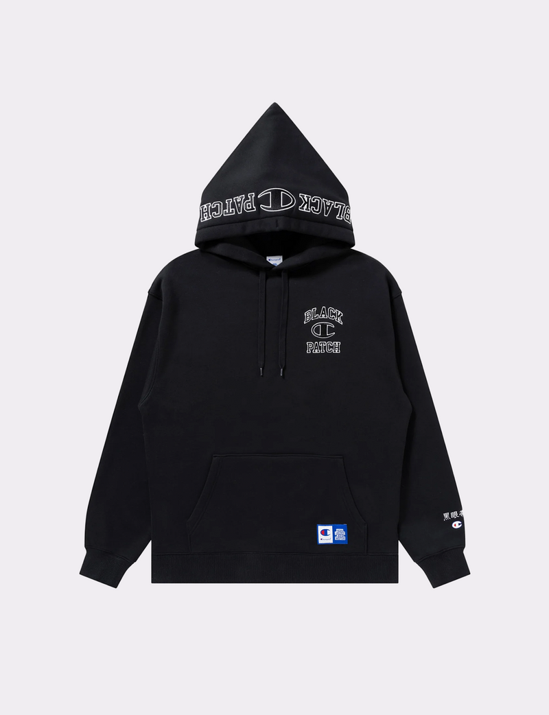 HOODED SWEATSHIRT