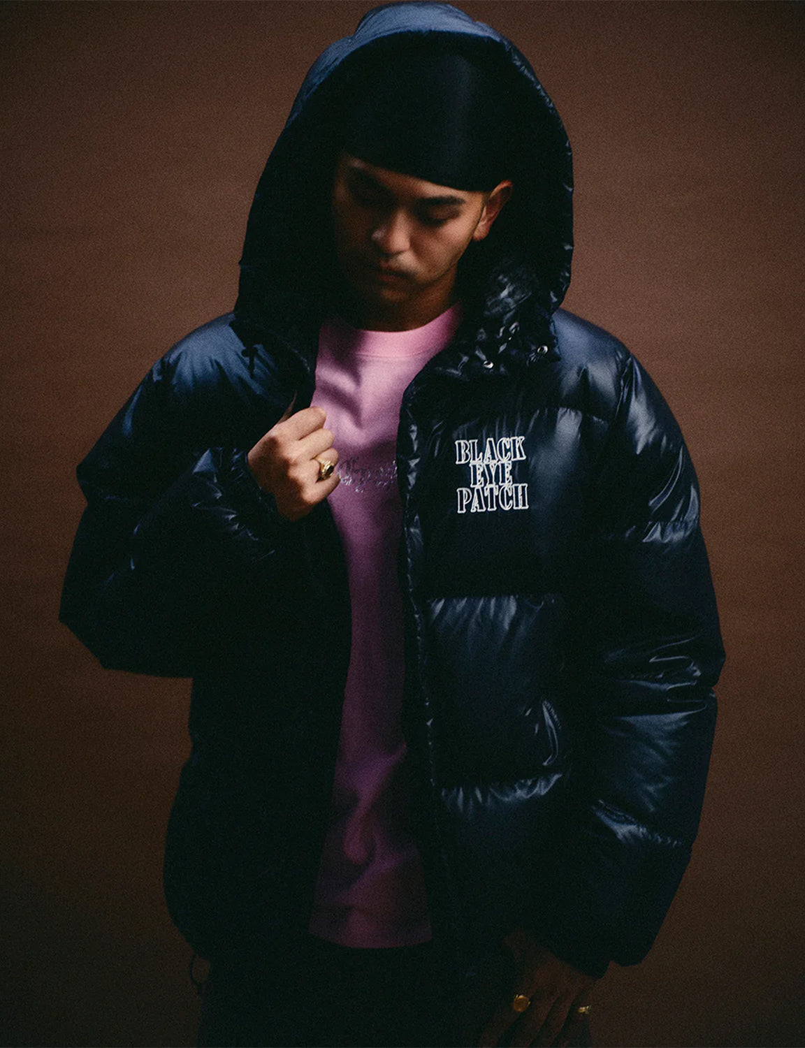 STENCIL LOGO HOODED DOWN JACKET