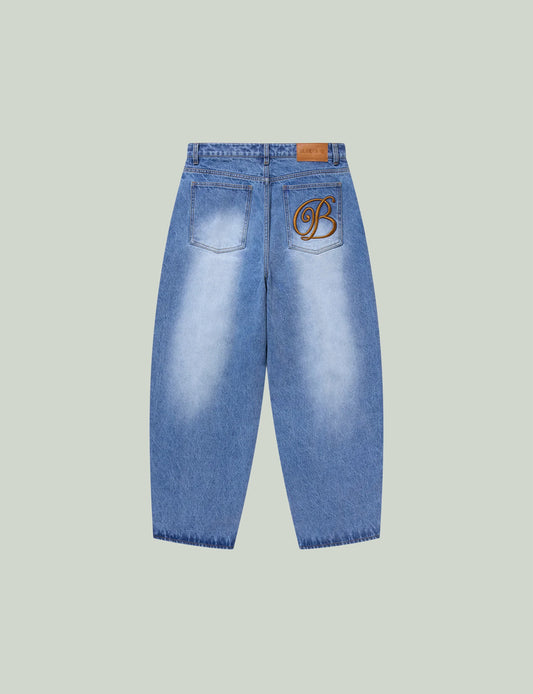 B EMBLEM EXTRA BAGGY JEANS