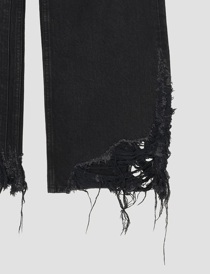 DISTRESSED JEANS
