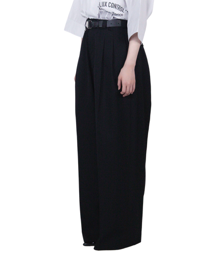 Extra Volumed Tapered Pants / black