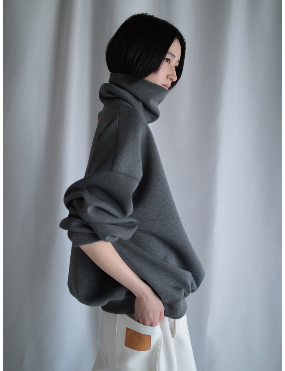 G.V.G.V コレクションのみ受注 ピンクのレッキスファーコート G.V.G.V.