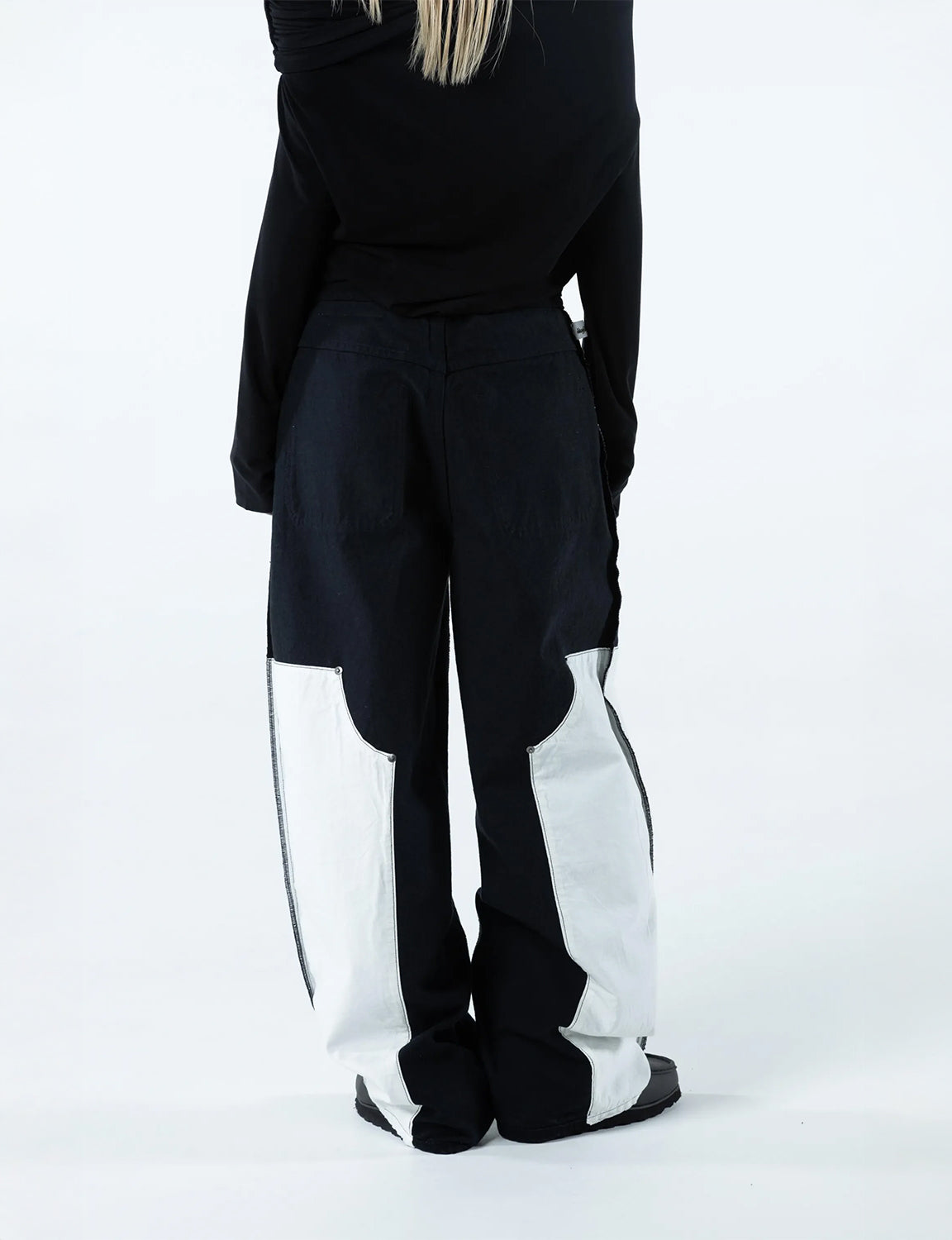 irojikake(イロジカケ) 2025aw デニムパンツ ブラック 通販