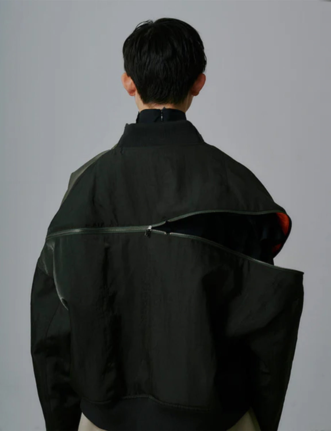 DISTORTED ZIPPER MA-1