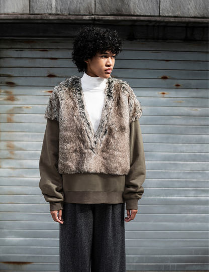 FAUX FUR PLUNGING NECK SWEAT