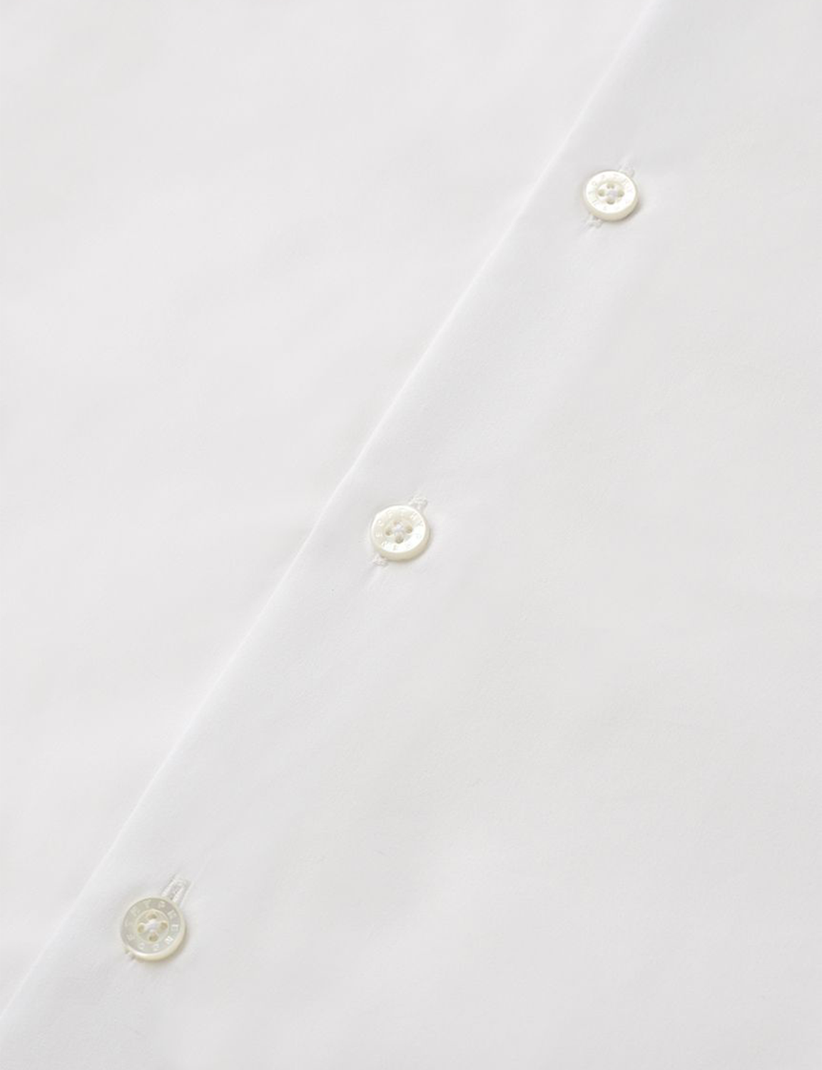 TUCKED SLEEVE PULLED BACK COLLAR SHIRT