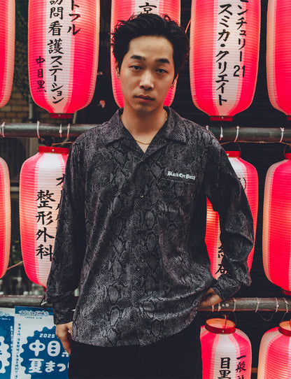 OE LOGO OPEN COLLARED L/S RAYON SHIRT