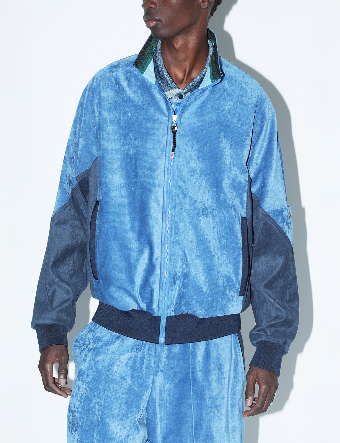 【極上】トーガビリリース ベロアセットアップ 19aw 総柄 美品 希少 一点物 TOGA VIRILIS | 公式通販 – The Contemporary Fix Kyoto