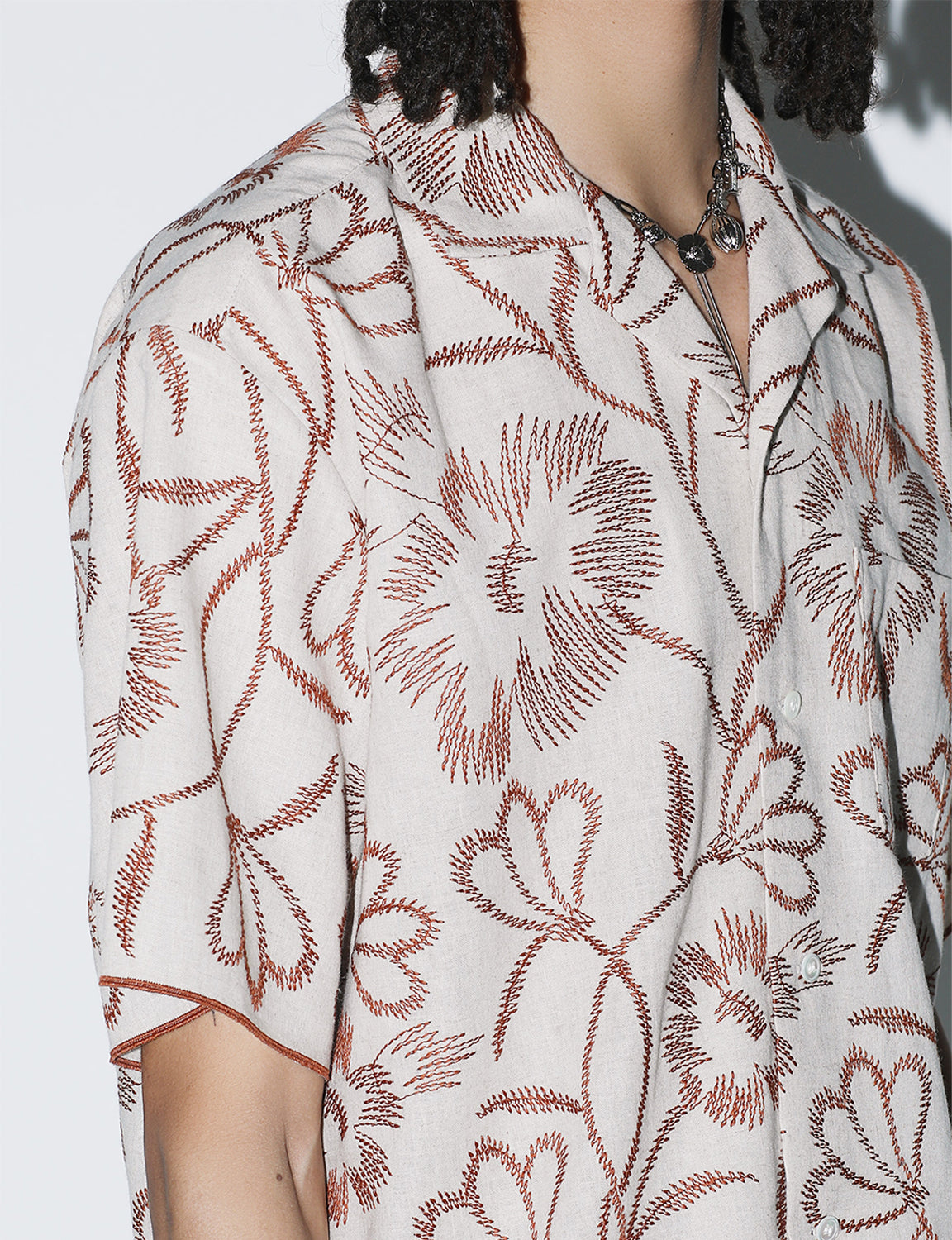 EMBROIDERY S/S SHIRT