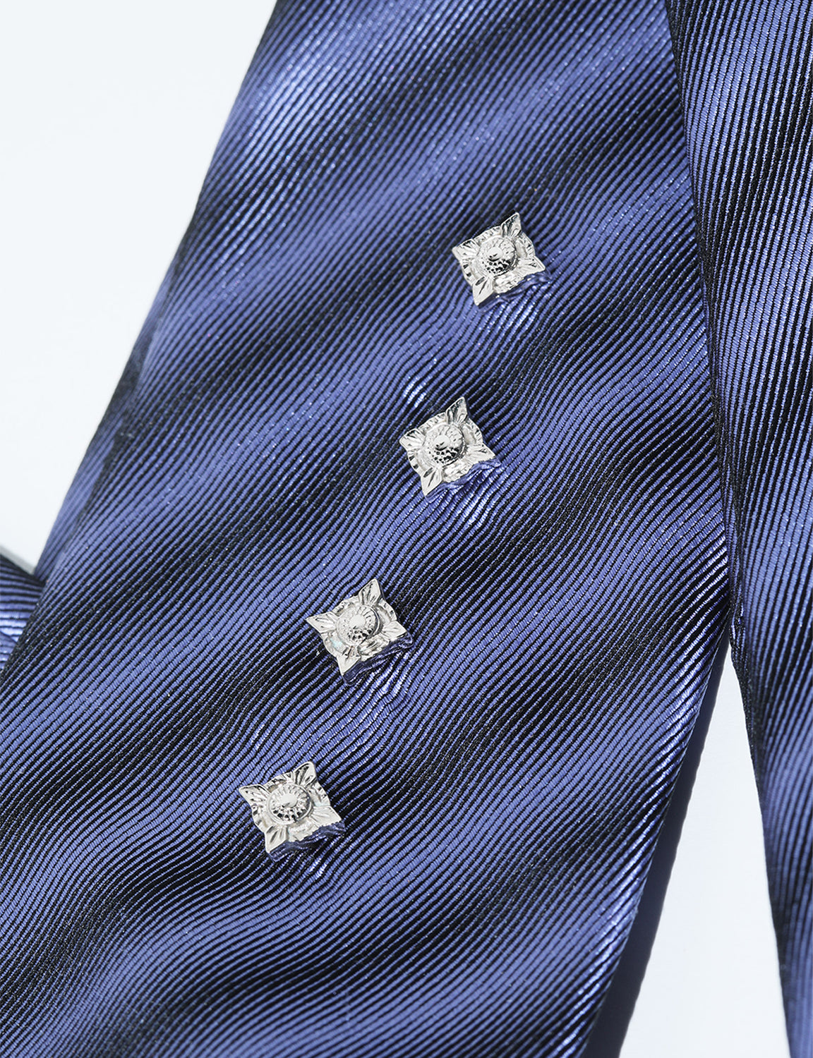 TOGA TOO - METAL CONCHO TIE PURPLE – The Contemporary Fix Kyoto